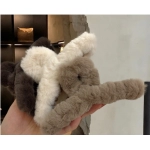 Korean autumn and winter new furry grab clip, large size, warm back of the head, spoon shaped hair clip, imitation rabbit hair grab  Shark clip girl