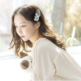Korean version of women's hair clip with thin forest style fairy headwear, versatile flowers, summer duckbill in stock
